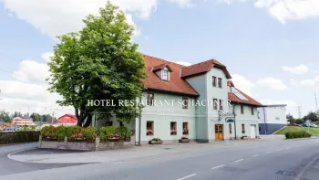 Website Screenshot: Cafe-Restaurant index.htm - Hotel Restaurant Schachner Gmünd – Albrechtser Straße 1, 3950 Gmu?nd, Niedero?sterreich - Date: 2023-06-15 16:02:34